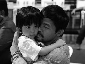 Sosok Ayah Lembut Petinju Manny Pacquaio Bareng Si Bontot Israel