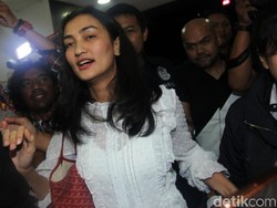 Ratna Sarumpaet Ditahan Polisi, Atiqah Batasi Komentar di Instagram