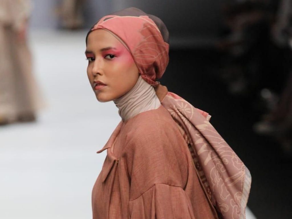 Hijab dengan Motif Ngumpet Diprediksi Akan Tren di 2019