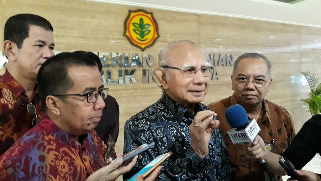 Prof. DR. Emil Salim