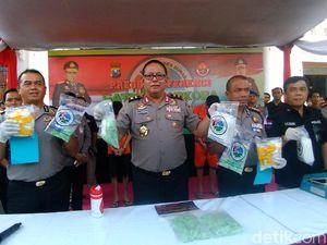 Amankan Pengedar Jaringan Lapas, Polisi Sita 4.115 Butir Ekstasi Amankan Pengedar Jaringan Lapas, Polisi Sita 4.115 Butir Ekstasi