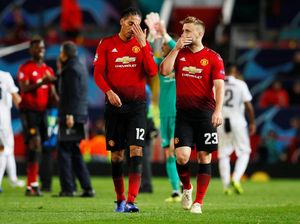 Cantona Menderita Melihat Permainan MU Cantona Menderita Melihat Permainan MU