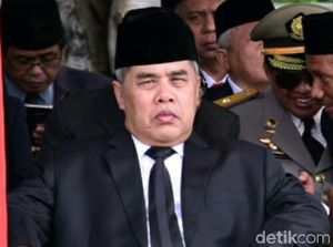 Bupati Kebumen Divonis 4 Tahun Bui, Wabup Jamin Pemerintahan Aman Bupati Kebumen Divonis 4 Tahun Bui, Wabup Jamin Pemerintahan Aman