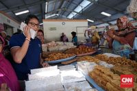 Ma'ruf Kunjungi Pesantren, Sandiaga ke Pasar Prambanan