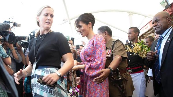 Potret Bodyguard Perempuan Andalan Meghan Markle