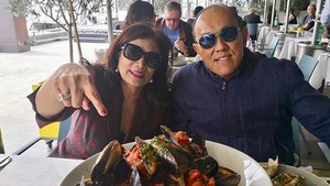 Cara Membahagiakan Istri ala Aburizal Bakrie