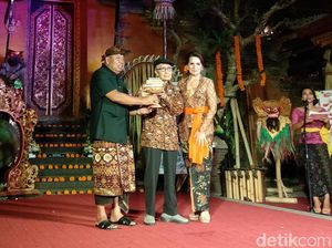 Penyair Sapardi Djoko Damono Raih Lifetime Achievement di UWRF 2018