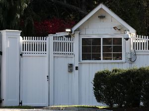 FBI Buru Pengirim Paket Bahan Peledak Untuk Obama dan Hillary FBI Buru Pengirim Paket Bahan Peledak Untuk Obama dan Hillary