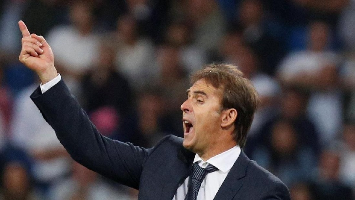 Julen Lopetegui resmi menjadi pelatih anyar Sevilla (Paul Hanna/Reuters)
