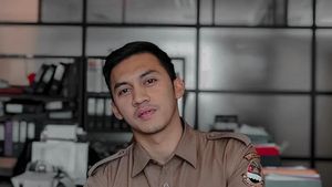 Foto PNS Ganteng Multitalenta yang Populer di Medsos, Bikin Klepek-klepek