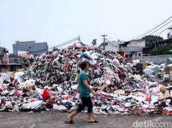 Sampah Menggunung di Tamansari, Ini Penjelasan Kadis LH DKI