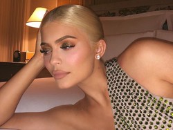 Kylie Jenner Dituntut Karena Plagiat Produk Kosmetik Ini