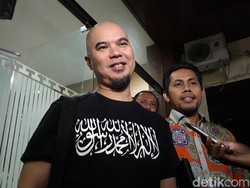 Ahmad Dhani Kembali Jalani Pemeriksaan Hari Ini