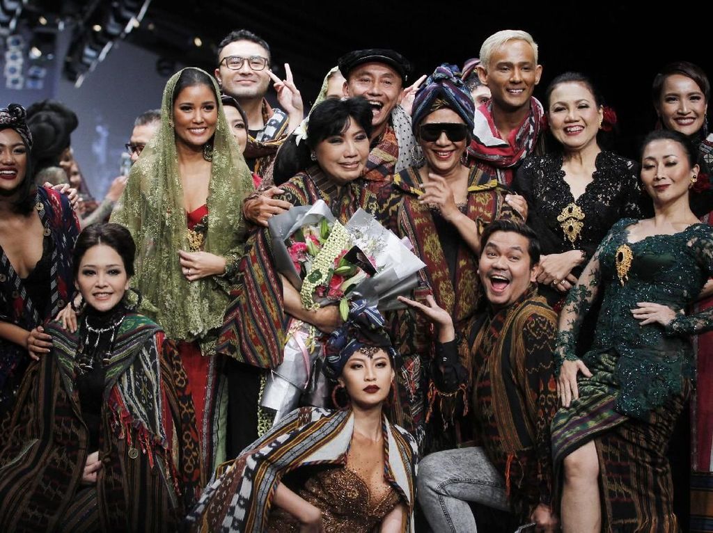 Jokowi Akan Pakai Baju Imlek Karya Anne Avantie, Ini Bocorannya