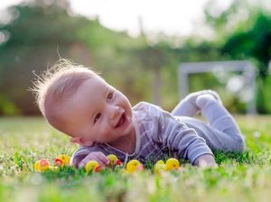 20 Nama Bayi Laki-laki Simpel nan Kekinian dari Berbagai Negara