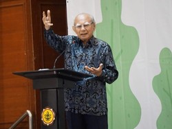 Ini Wejangan Emil Salim Supaya RI Naik Kelas di 2035