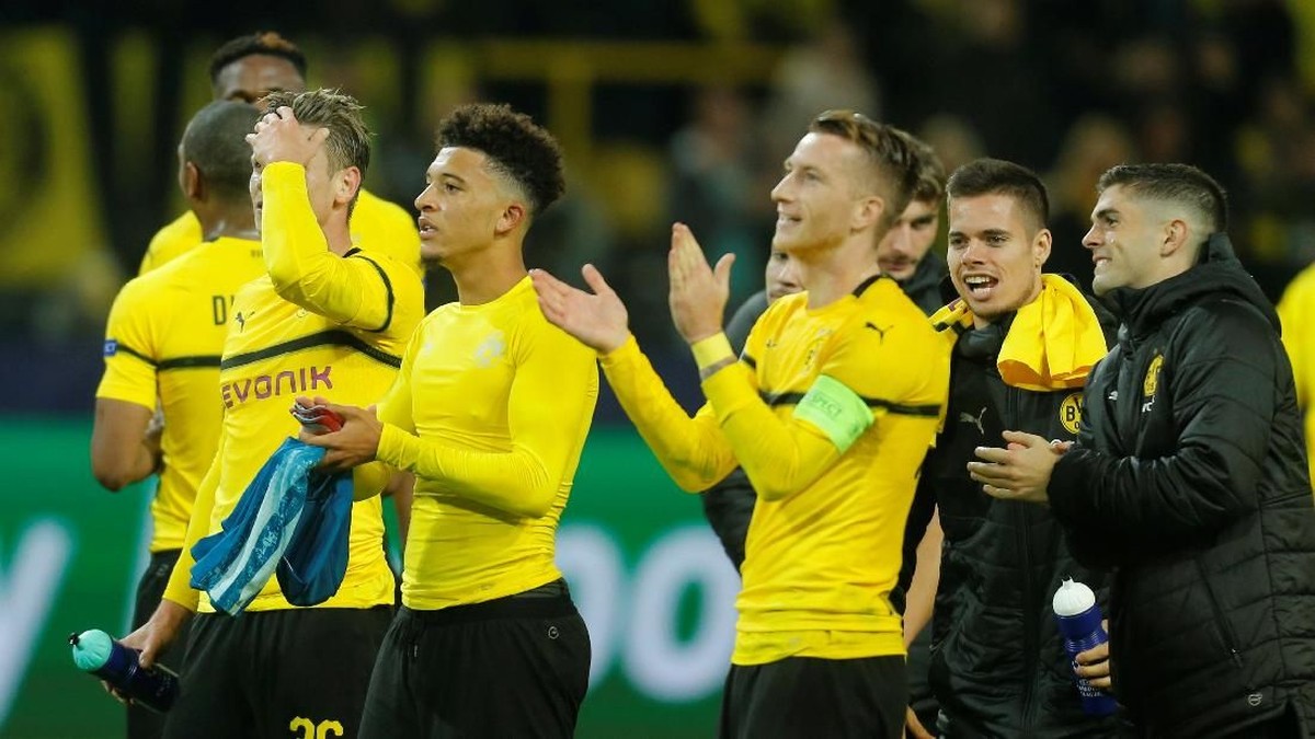 Borussia Dortmund menggasak Atletico Madrid 4-0. (Foto: Leon Kuegeler/Reuters)