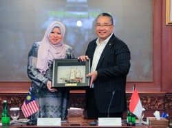 Kurangi Kemiskinan, Mendes Kirim Kepala Desa Belajar ke Malaysia