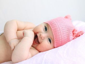 100 Nama Bayi Perempuan Modern Terpopuler di 2021, Lengkap dari A - Z