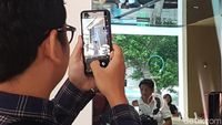Mengintip Megahnya Toko Oppo di Shenzhen