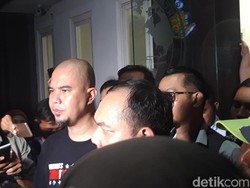 Diperiksa Sebagai Tersangka, Dhani Ngaku Dicecar 50 Pertanyaan