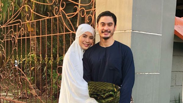 Haru Biru Perjalanan Cinta Aktor Reuben Elishama dan Istri