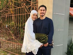 Haru Biru Perjalanan Cinta Aktor Reuben Elishama dan Istri