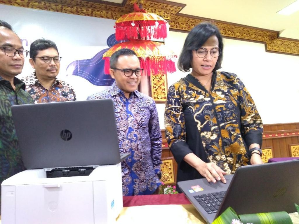Hibahkan Ratusan Laptop, Sri Mulyani: Siapa Tahu Muncul Jack-Ma RI Hibahkan Ratusan Laptop, Sri Mulyani: Siapa Tahu Muncul Jack-Ma RI
