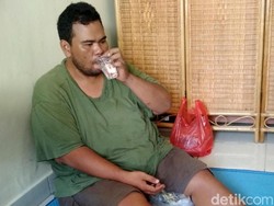 Wajah Sudah Kembali Normal, Kini Kaki Fahmi Bo yang Kena Stroke