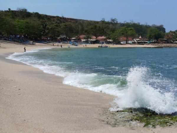 5 Pantai Dekat Bandung, yang Mana Favoritmu?