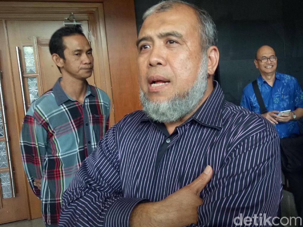 Patrialis Akbar Ajukan PK Ternyata karena Ini Patrialis Akbar Ajukan PK Ternyata karena Ini