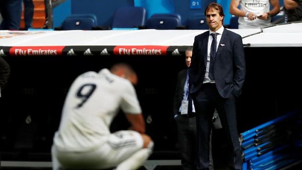 Julen Lopetegui dikabarkan akan dipecat jika Real Madrid kalah di El Clasico.
