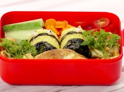 Resep Bekal Sekolah Anak: Nasi Kuning Minion