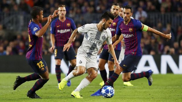 Inter Milan tumbang 0-2 di markas Barcelona.