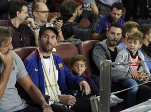 Video: Saat Anak Messi Gambar Logo Juve di Camp Nou