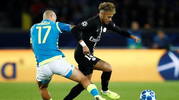 Fan PSG Pasang Spanduk Usir Neymar