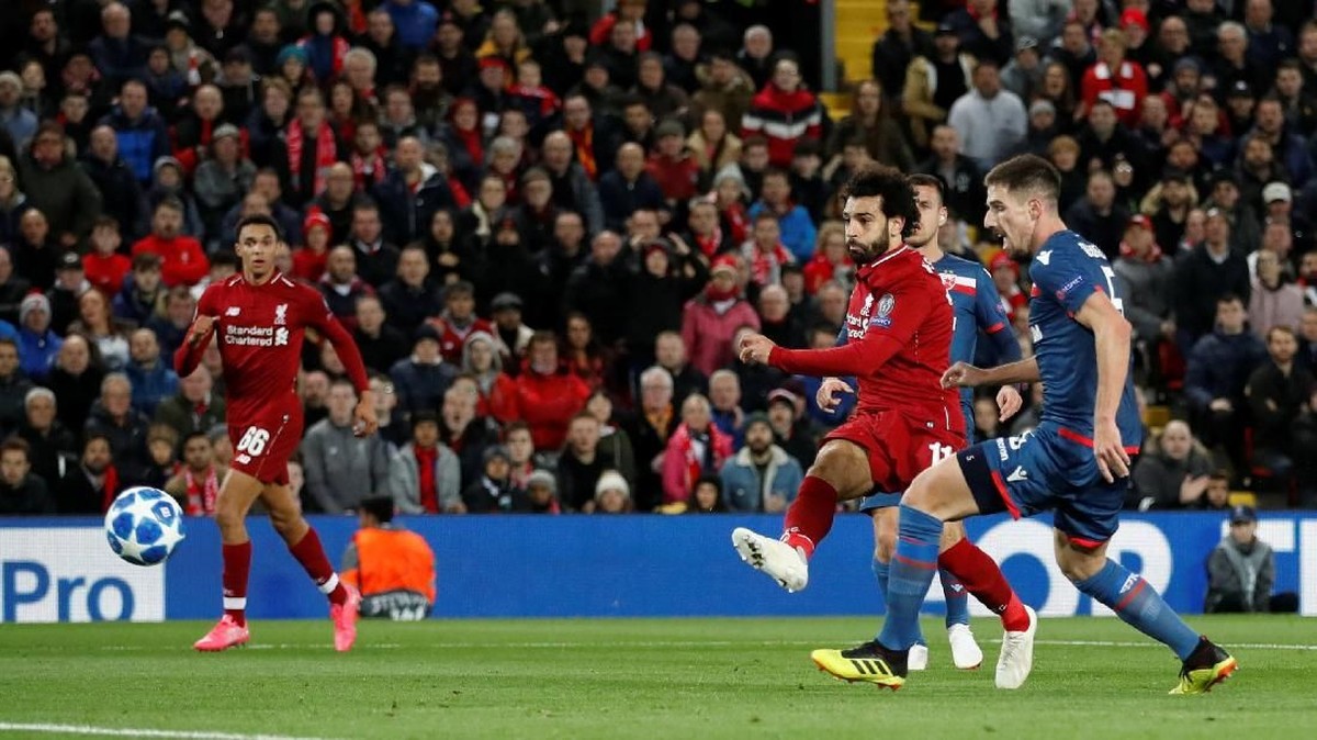 Mohamed Salah mencetak dua gol saat Liverpool menang 4-0 atas Red Star Belgrade di Liga Champions (Foto: Carl Recine/Action Images via Reuters)