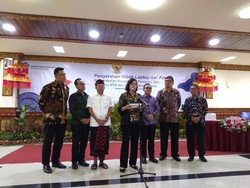 Sri Mulyani Bagi-bagi Ratusan Laptop-Printer Bekas Acara IMF-WB