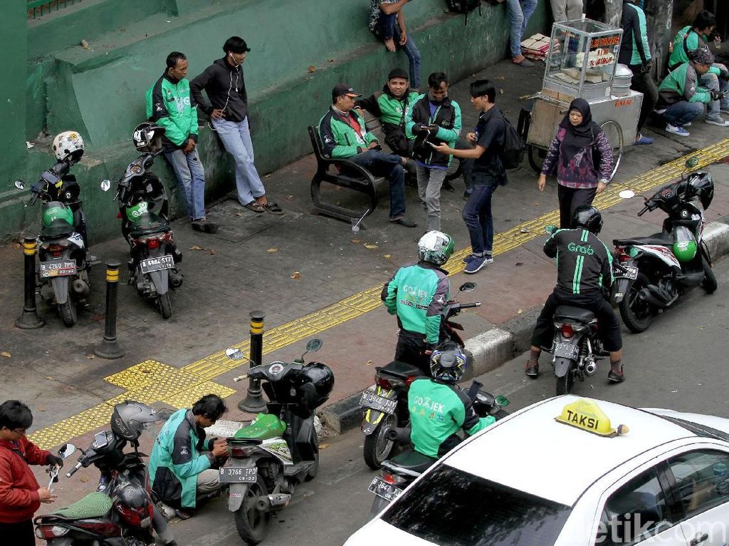 Tolak Nadiem Jadi Menteri, Driver Ojol Mau Demo Besar-besaran Tolak Nadiem Jadi Menteri, Driver Ojol Mau Demo Besar-besaran