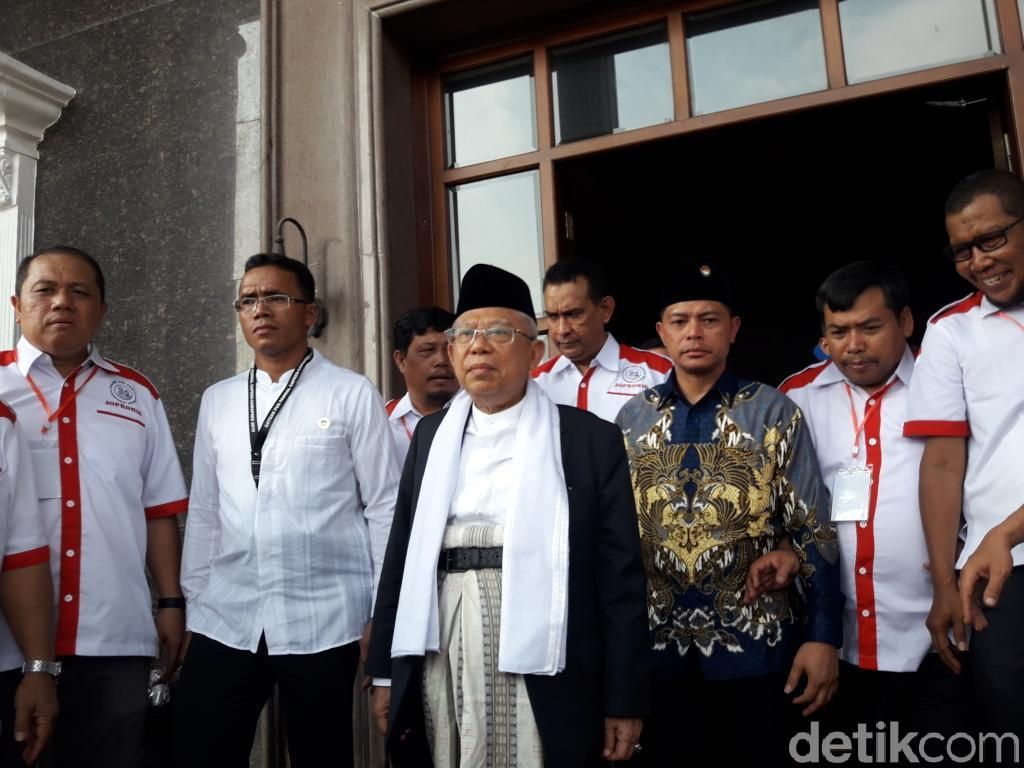 Ditemani Menaker, Maruf Amin Hadiri Deklarasi Dukungan Buruh Migran Ditemani Menaker, Maruf Amin Hadiri Deklarasi Dukungan Buruh Migran