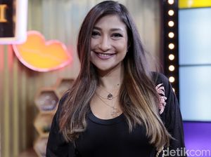 Bantah Jadi Orang Ketiga, Rahma Azhari Harap Zack Lee-Nafa Urbach Rujuk