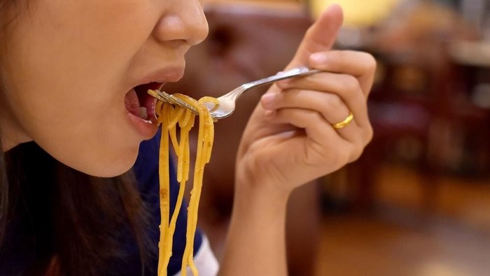Pola makan sanggup dipengaruhi oleh kondisi kejiwaan (Foto: shutterstock) Pola makan sanggup dipengaruhi oleh kondisi kejiwaan (Foto: shutterstock)