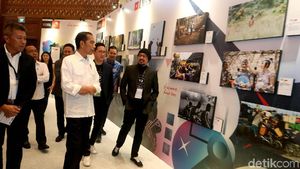 Momen Jokowi Buka Pameran IdeaFest 2018