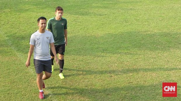 Egy Maulana Vikri berlatih terpisah dari rekan-rekannya jelang menghadapi Jepang.