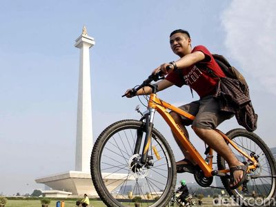 Berkunjung ke Tugu Monas Salah Satu Ikon Pariwisata Ibukota