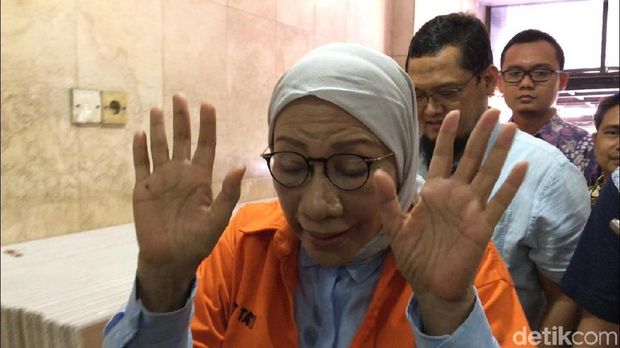 Ratna Sarumpaet