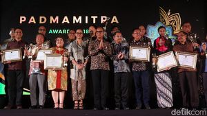 Mensos Beri Penghargaan Kepada 21 Perusahaan Terkait CSR