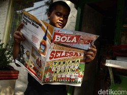 Bagi para penikmat olahraga di Tanah Air, BOLA jadi media terbaik untuk mendapat informasi seputar olahraga terutama sepakbola internasional dan nasional. (Pradita Utama)