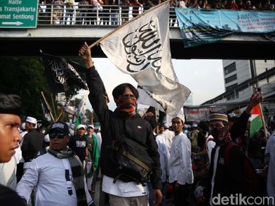 Massa Aksi Bela Tauhid Minta Banser Dibubarkan