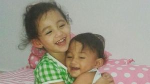 Gemasnya Melihat 2 Anak Arumi Bachsin dan Emil Dardak